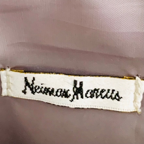 Neiman Marcus Metallic Gray Tote Good Condition💗🎉HP🎊🎁 - Picture 11 of 14